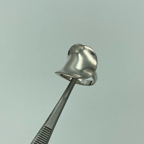 ☘️5 for $40☘️ Saddle Shaped Wide Concave Sterling Silver 925 Ring Size 7-7.25 - Picture 1 of 12